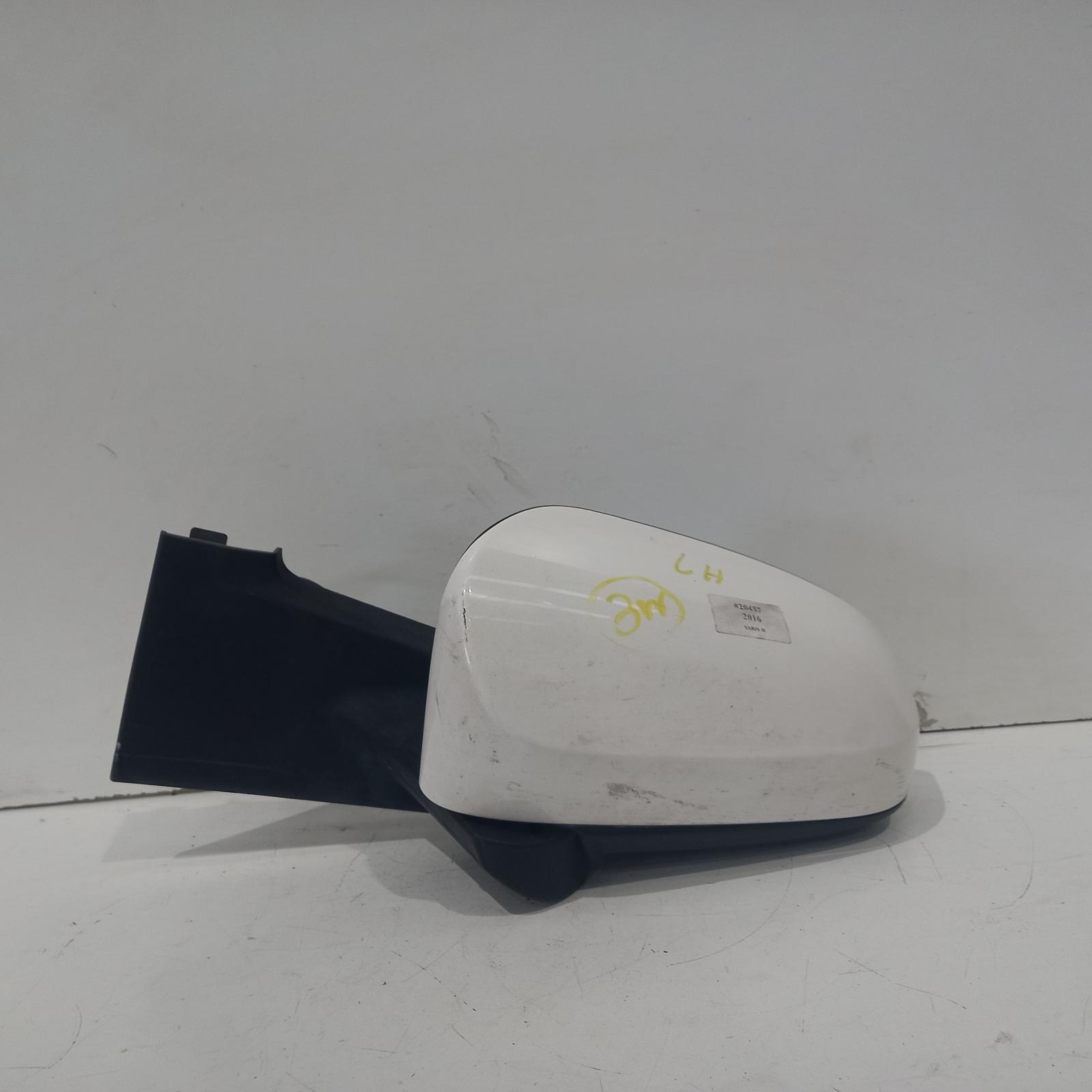 Yaris Door Mirror Left 2011-2019 ncp13#,hatch,non heated type,08/11-12/19 00020437 #601616