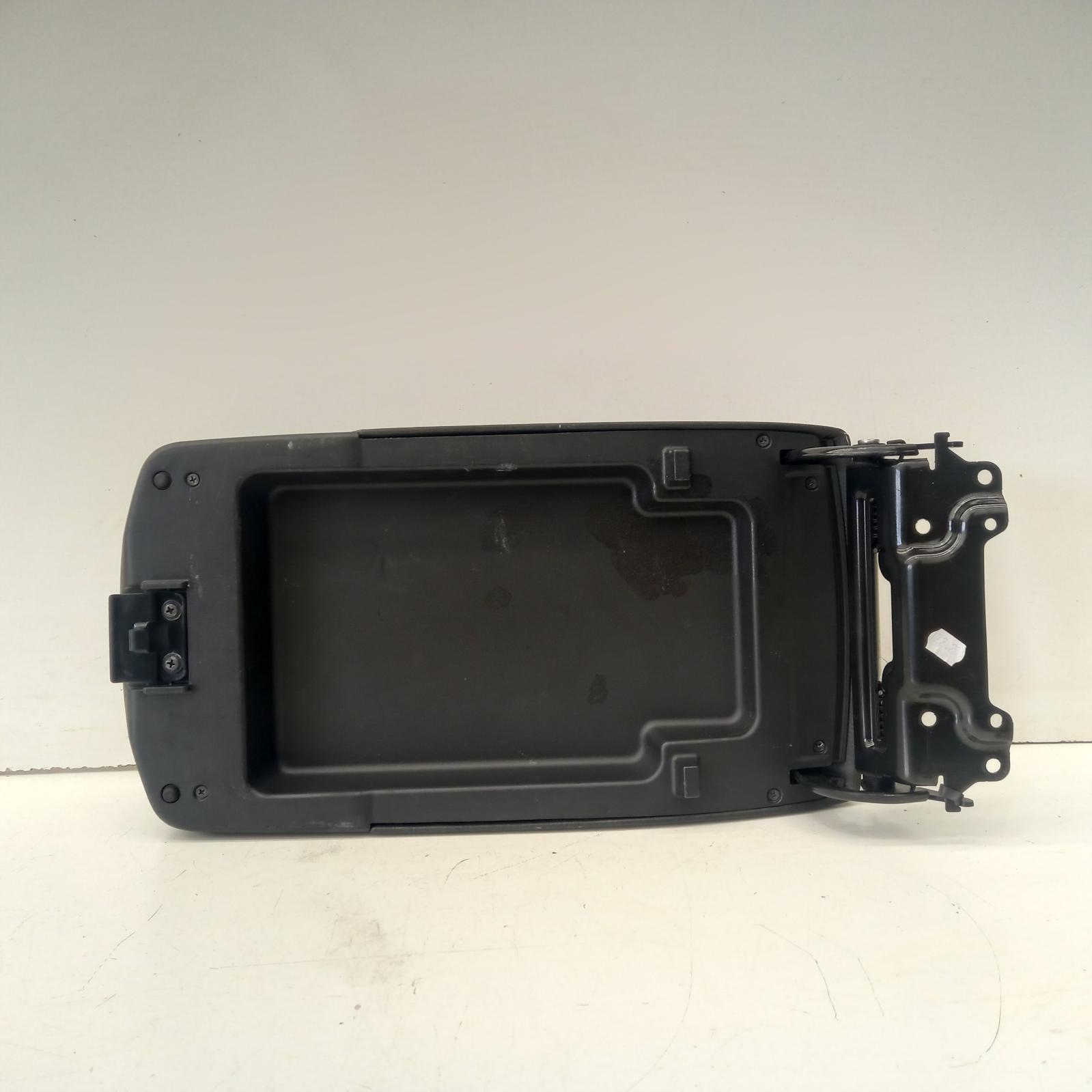 Camry Console 2006-2011 acv40,console lid only,black,06/06-11/11 00020429 #602045