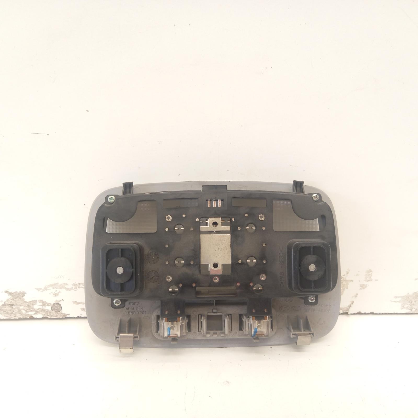 Iload/imax Courtesy Light 2007-2019 front,non sunglass holder type,iload,van,tq,11/07- 00020469 #603117