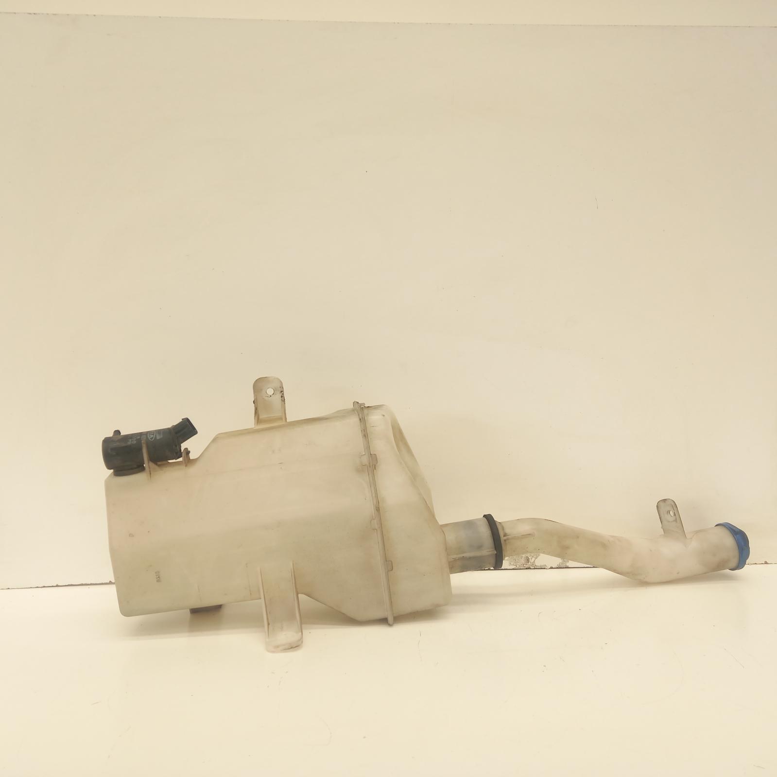 Iload/imax Washer Bottle 2007-2021 front,tq,11/07-03/21 00020469 #603115