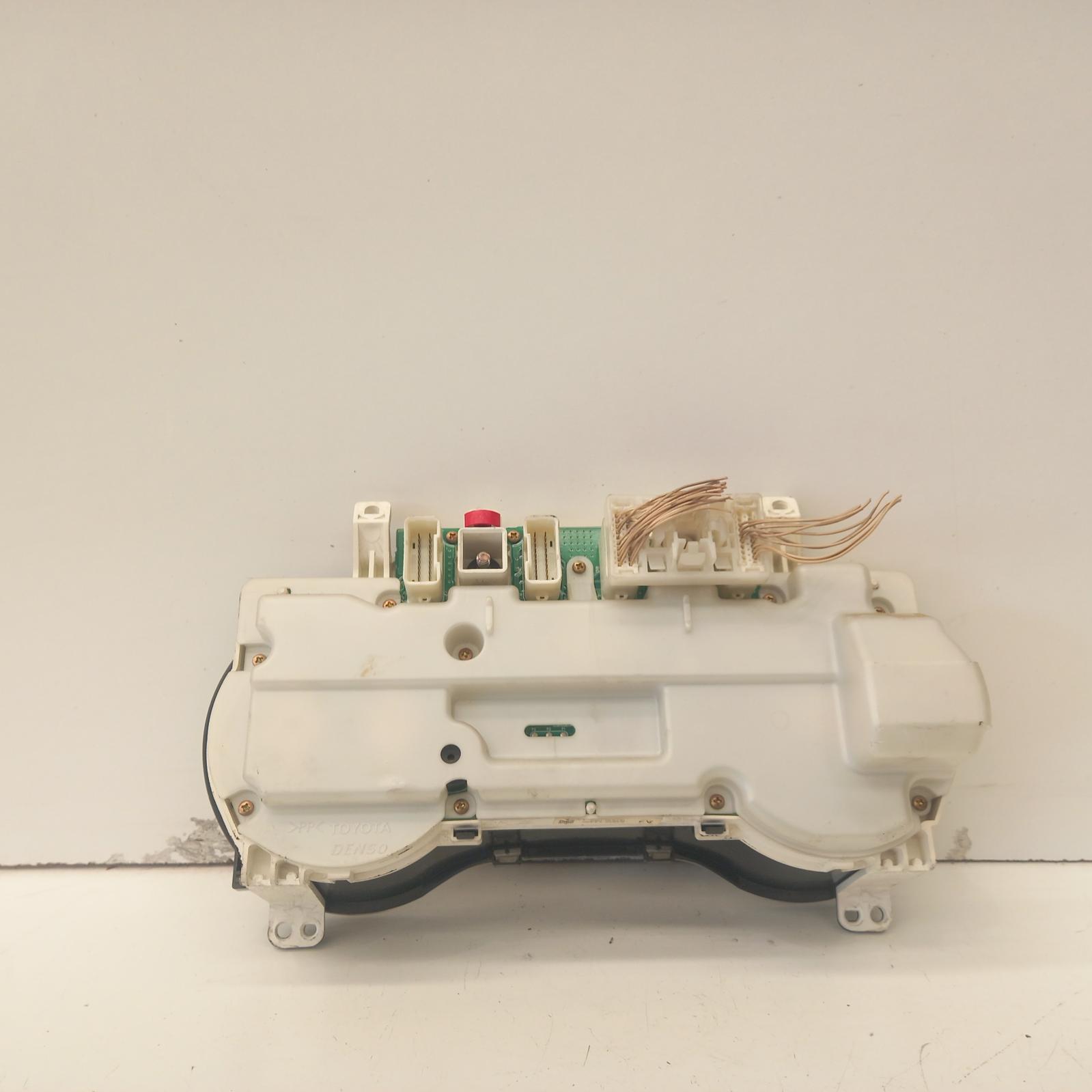 Rav4 Instrument Cluster 2000-2003 2l,auto,07/00-07/03 00020508 #603127