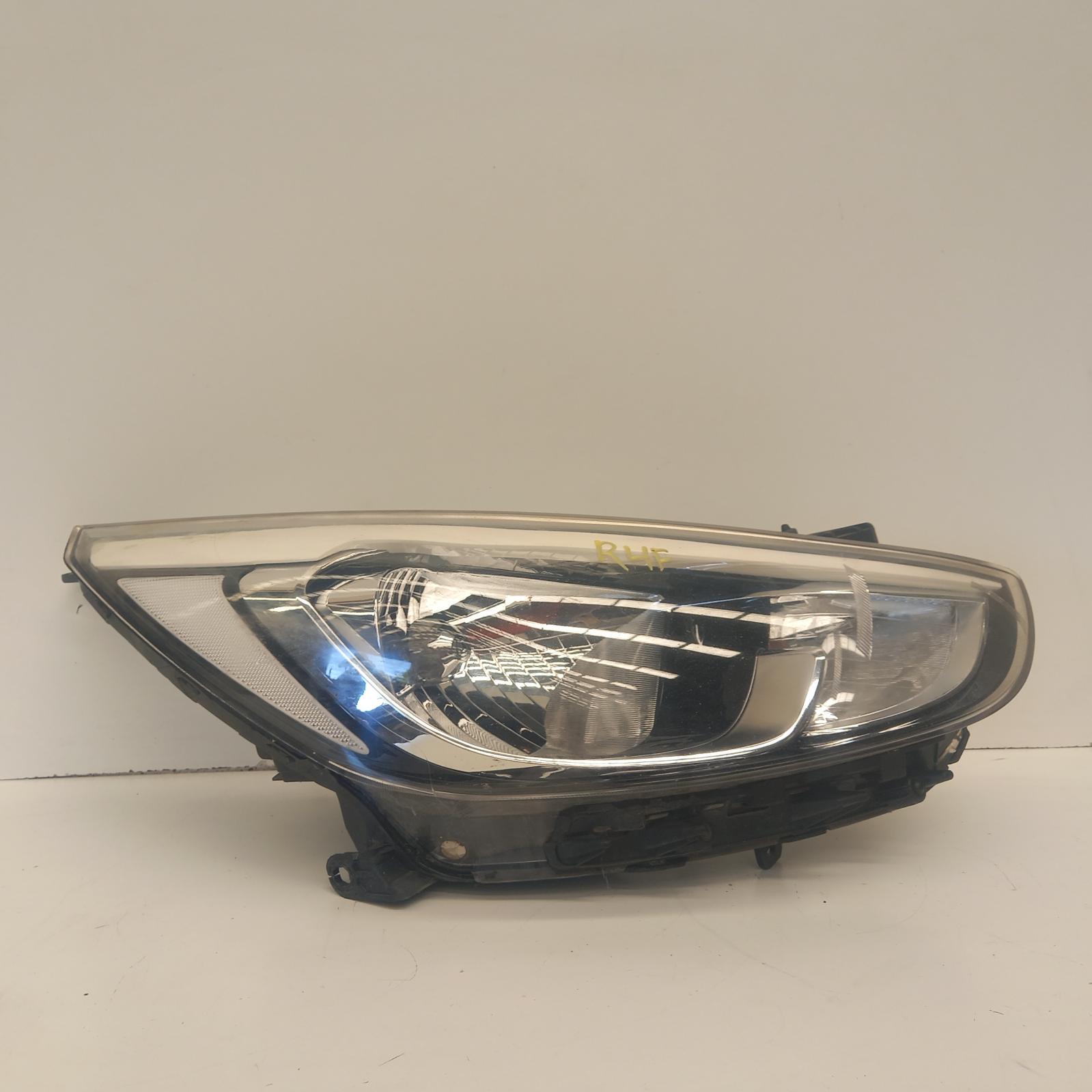 Accent Headlamp Right 2014-2019 rb,active,halogen type,09/14-12/19 00020419 #603277