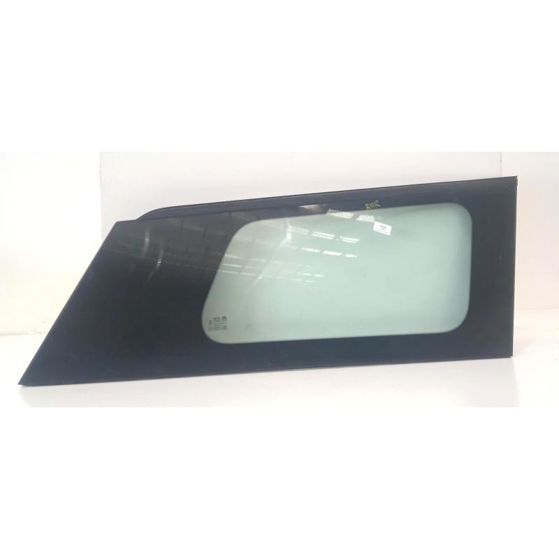 side glass rear right