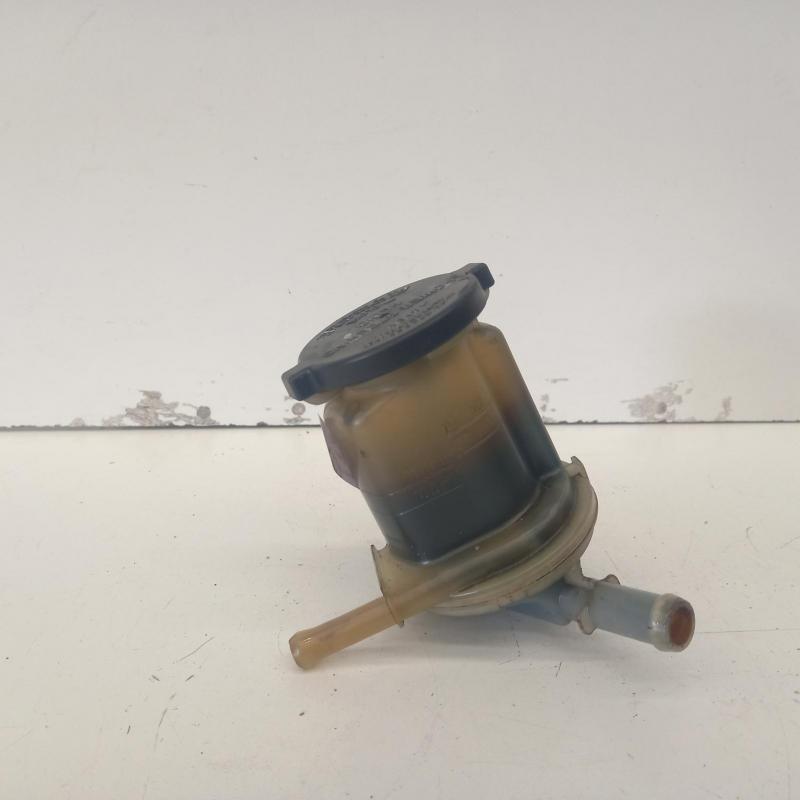 power steering reservoir
