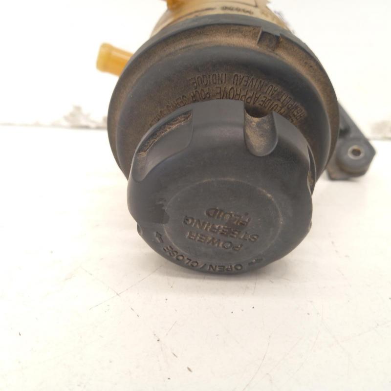 power steering reservoir