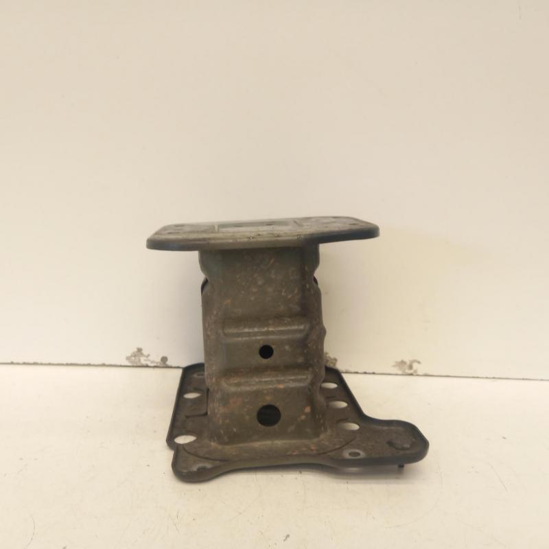 bar reinforcement/bracket front