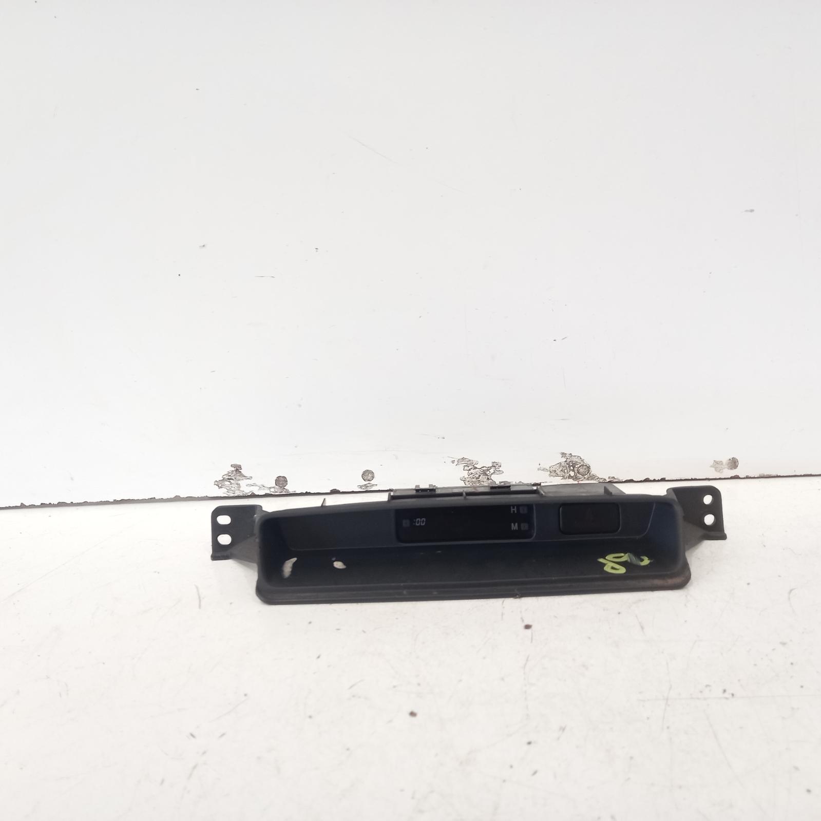 Hilux Clock 2005-2015 digital dash clock,non temperature type,03/05-08/15 00020621 #606230