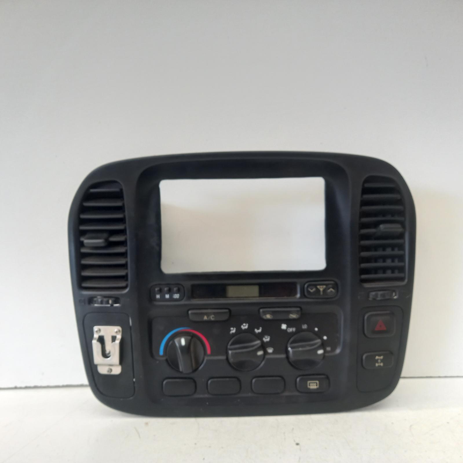 Landcruiser Heater/aircon Controls 1998-2002 100 series,non climate control,w/ diff lock switch,01/98-09/02 00020692 #606295