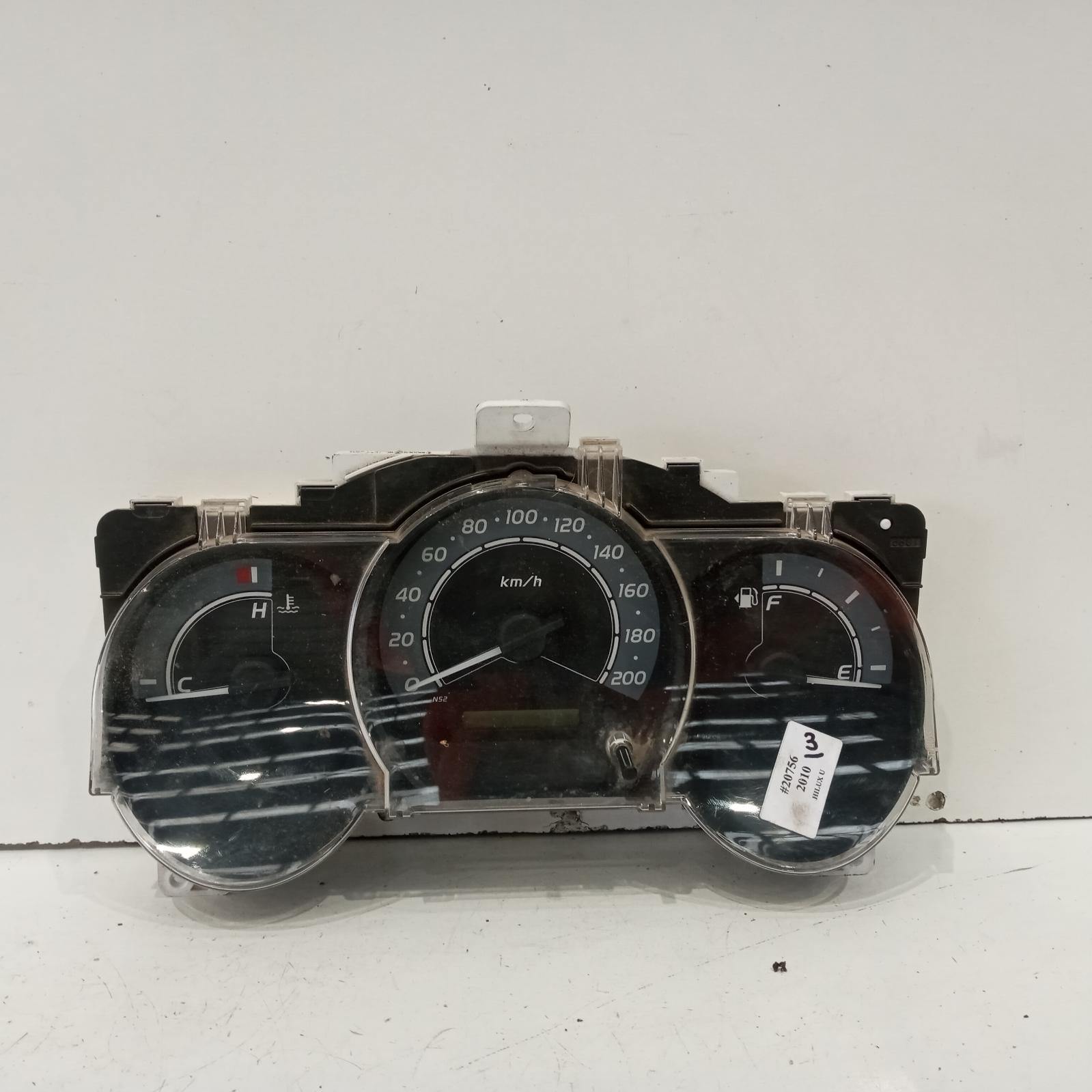 Hilux Instrument Cluster 2005-2011 petrol,2.7,workmate,02/05-06/11 00020756 #607237