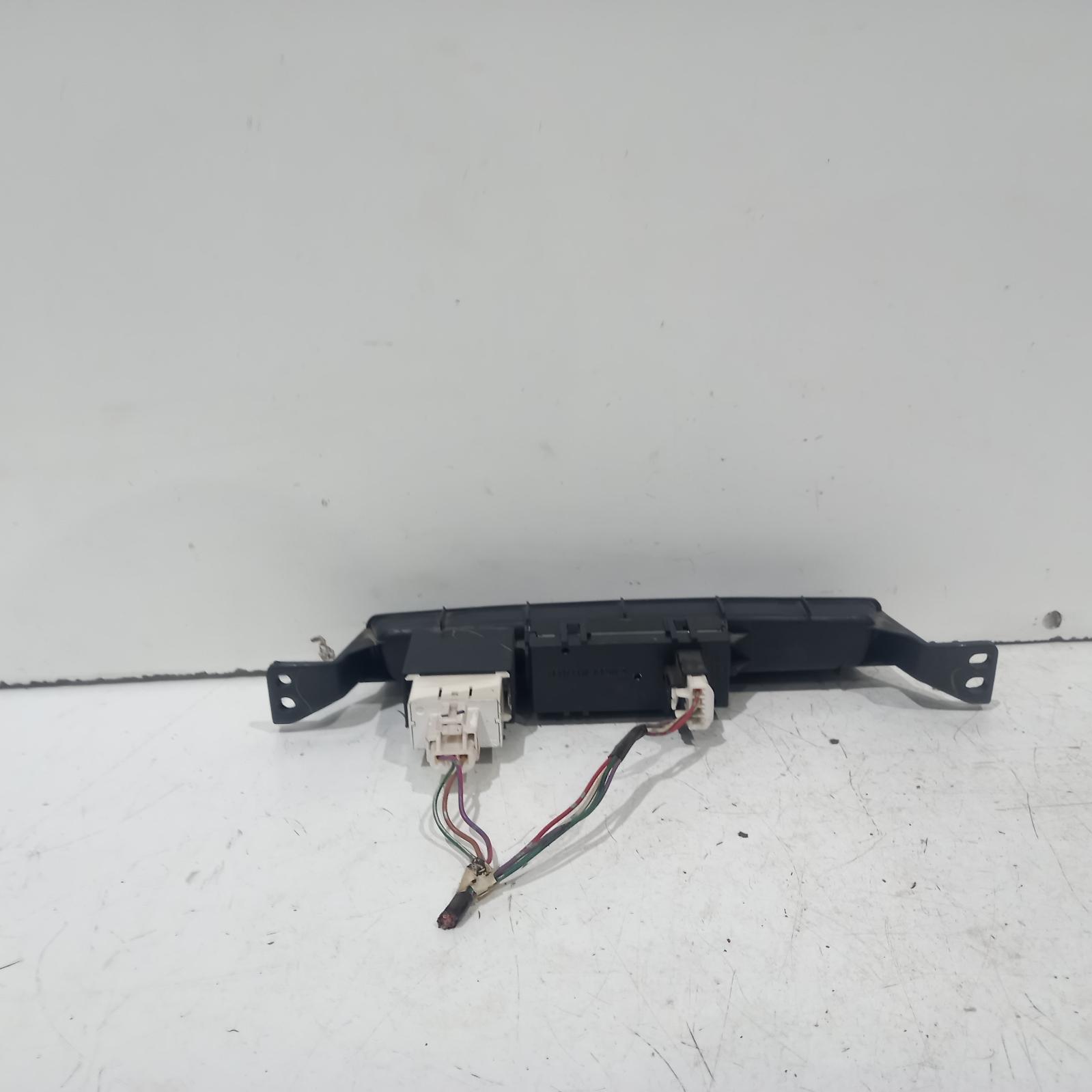 Hilux Clock 2005-2015 digital dash clock,non temperature type,03/05-08/15 00020637 #608063