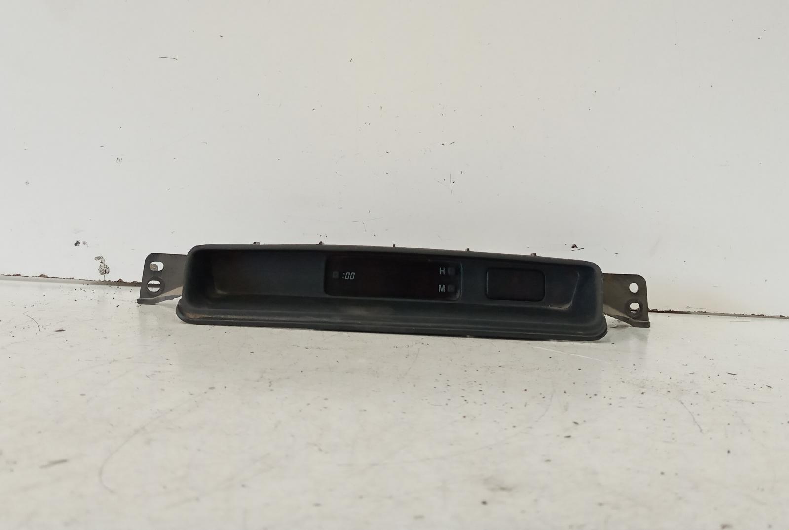 Hilux Clock 2005-2015 digital dash clock,non temperature type,03/05-08/15 00020717 #608090