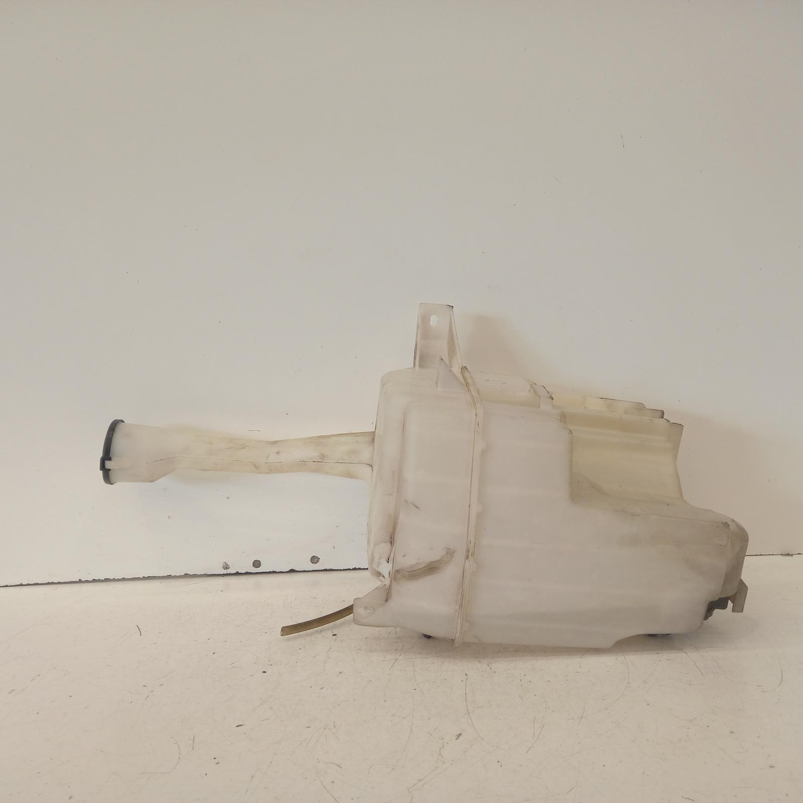 Camry Washer Bottle 2006-2011 acv40/ahv40,06/06-11/11 00020604 #608569