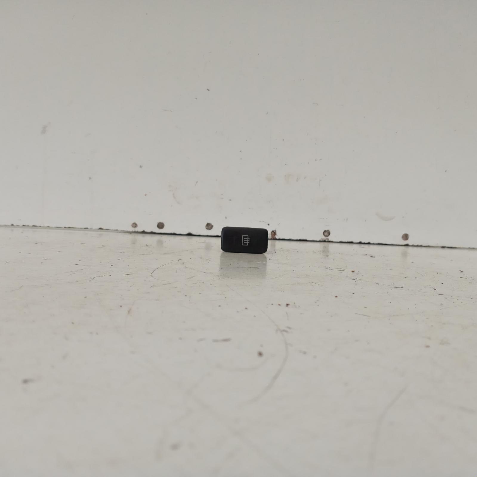 Hilux Miscellaneous Switch Relay 2005-2015 rear demister switch,02/05-08/15 00020767 #609234