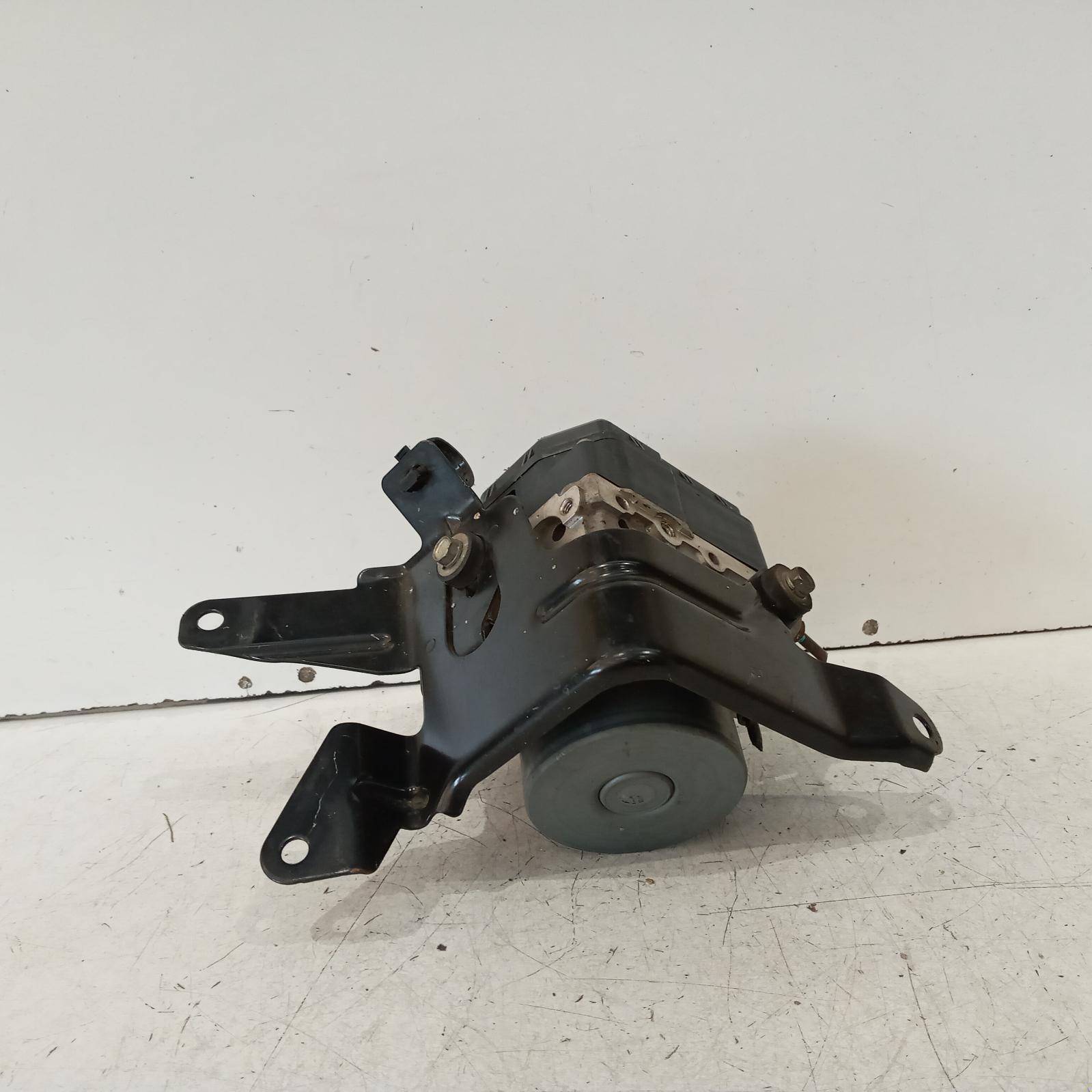 Triton Abs Pump/modulator 2009-2015 mn,p/n 4670a609,08/09-04/15 00018642 #609817