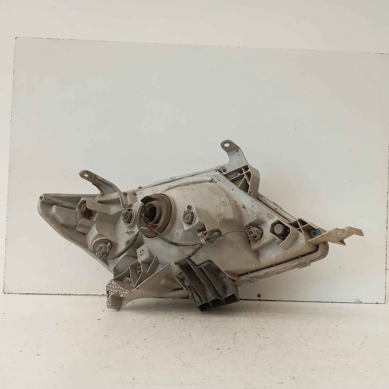 Hilux Headlamp Left 2008-2011 10/08-06/11 00019512 #610047