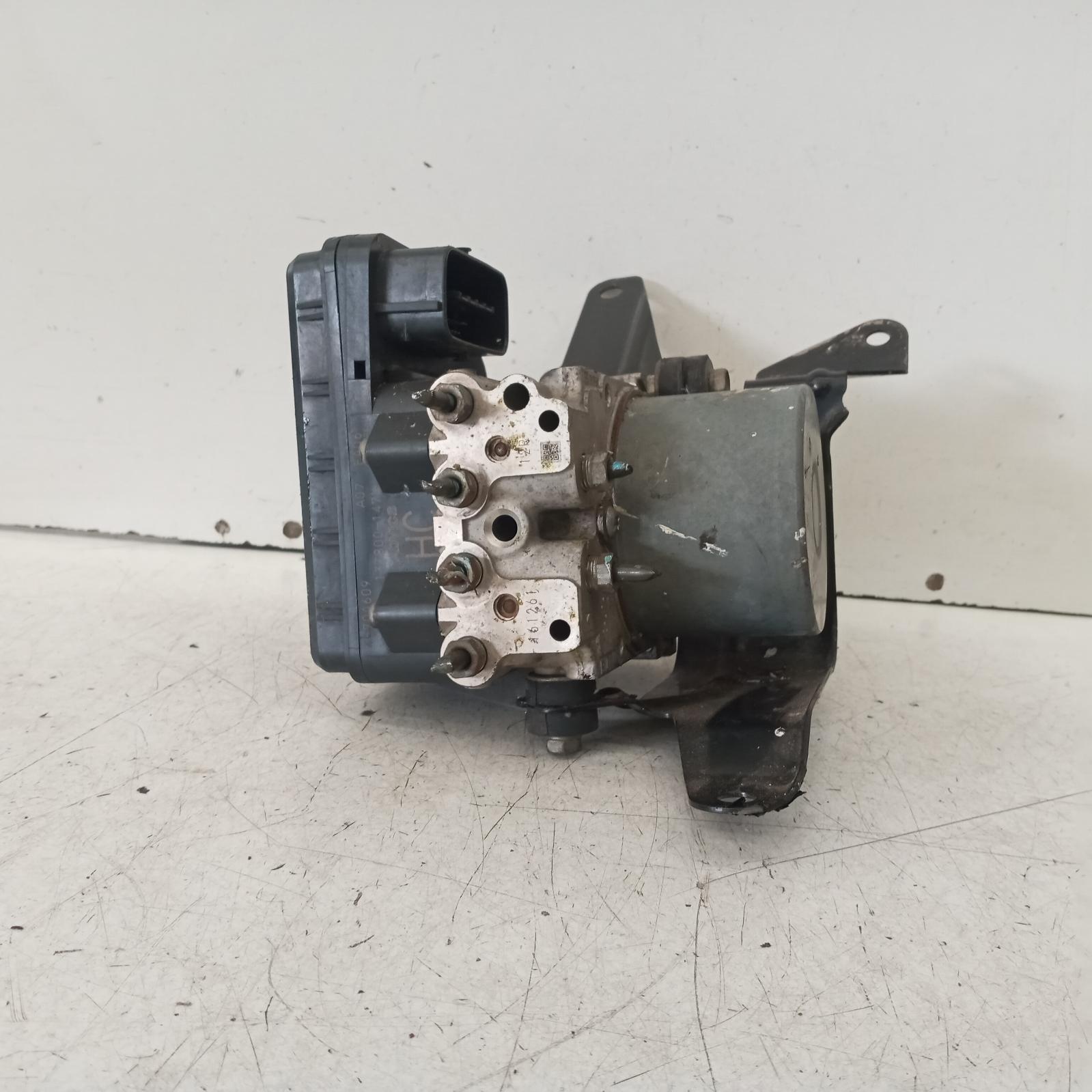 Triton Abs Pump/modulator 2009-2015 mn,p/n 4670a609,08/09-04/15 00019413 #610642