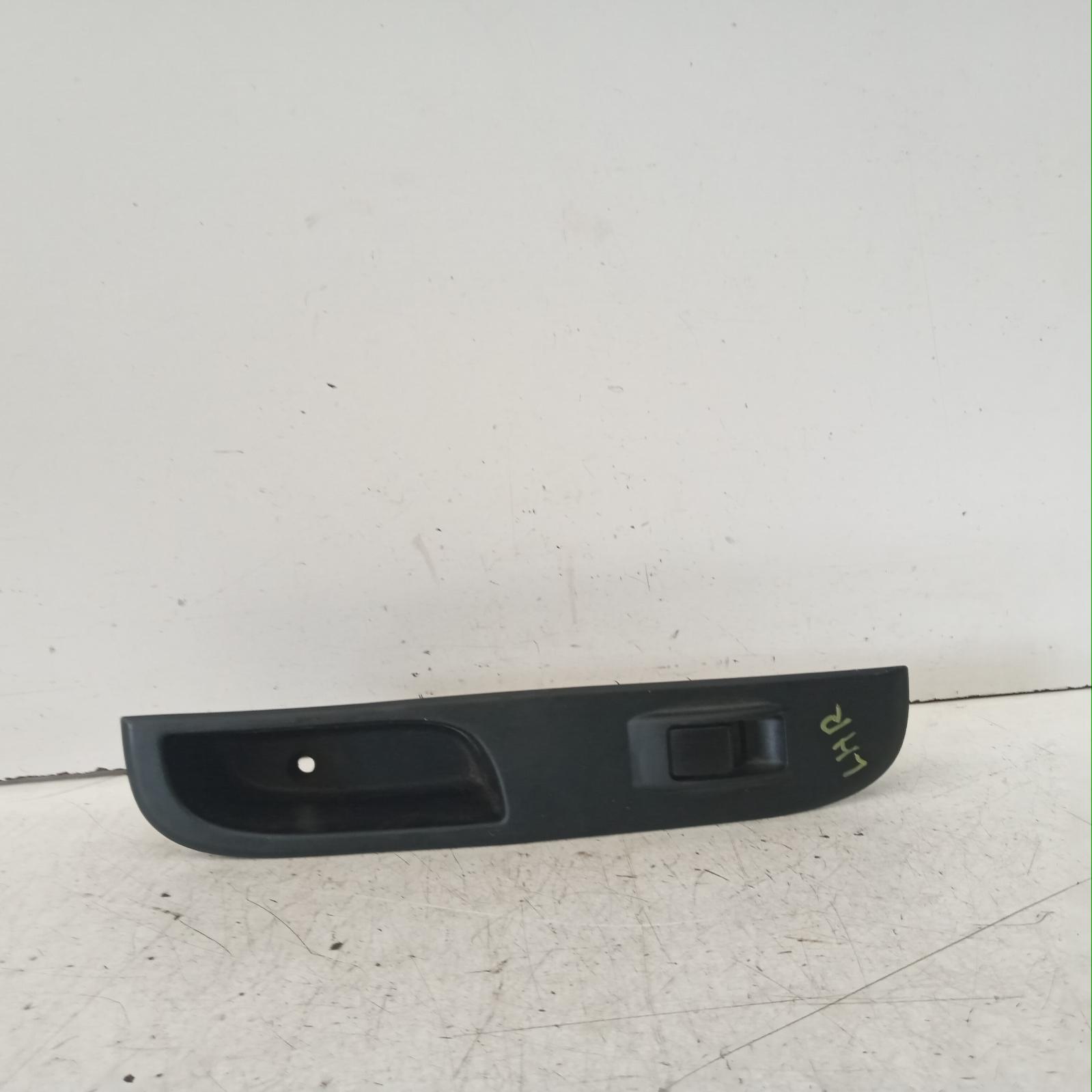Triton Power Door Window Switch 2006-2015 lh rear,ml-mn,07/06-04/15 00019413 #610603