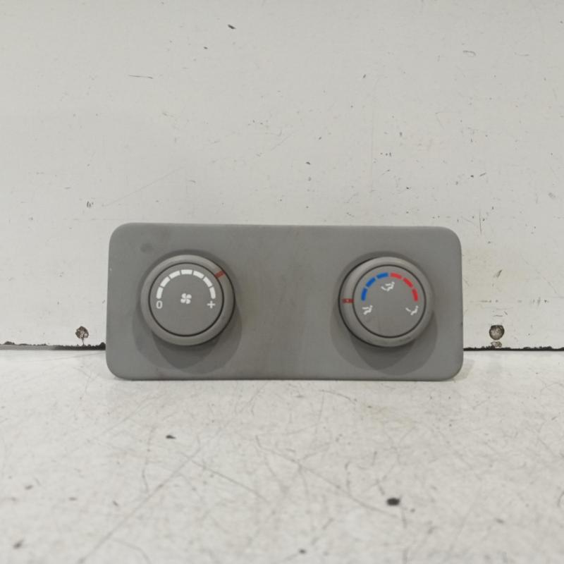 heater/aircon controls