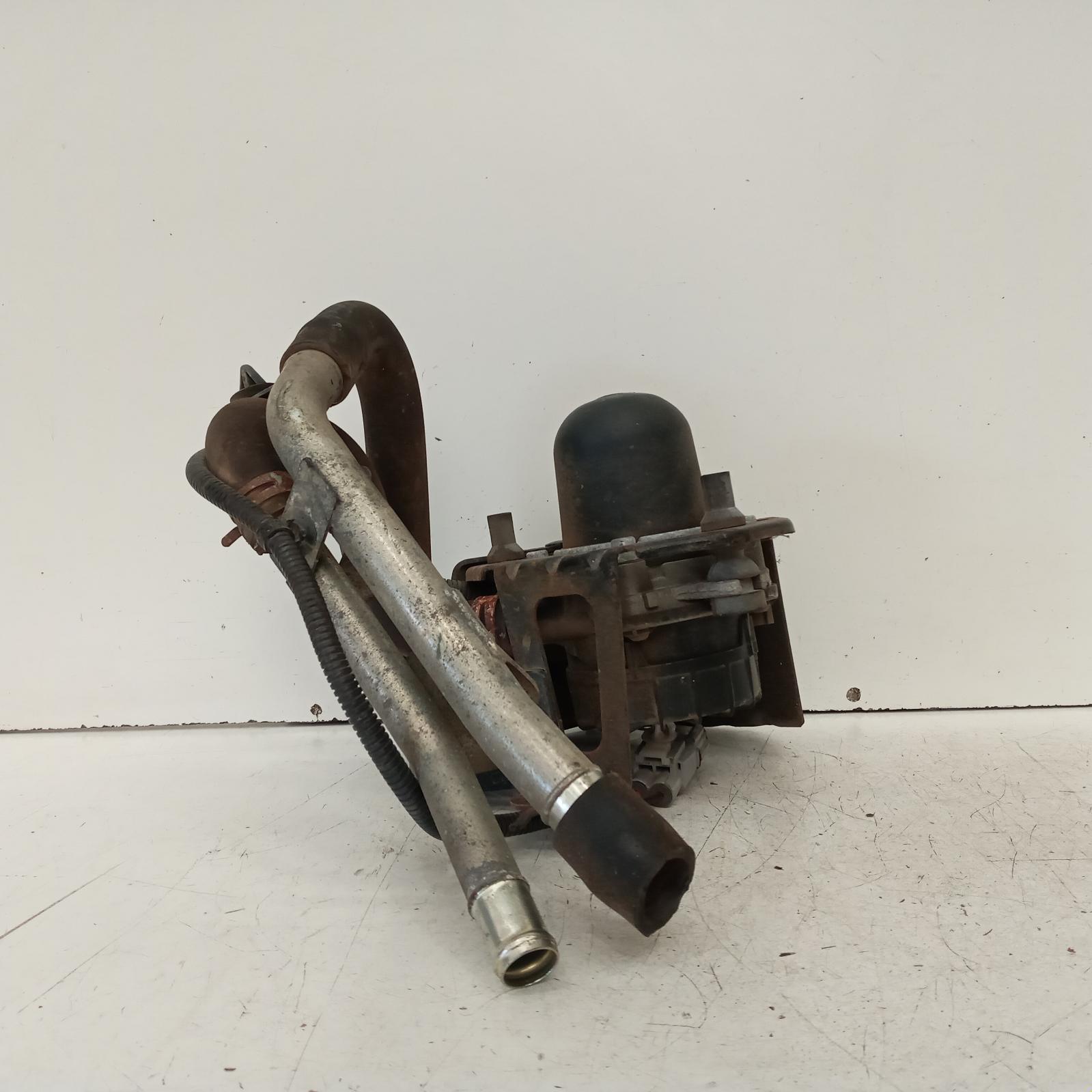 Hilux Vacuum Air Pump 2005-2015 petrol,2.7,2tr-fe,air pump (under rh guard),03/05-08/15 00019284 #611062