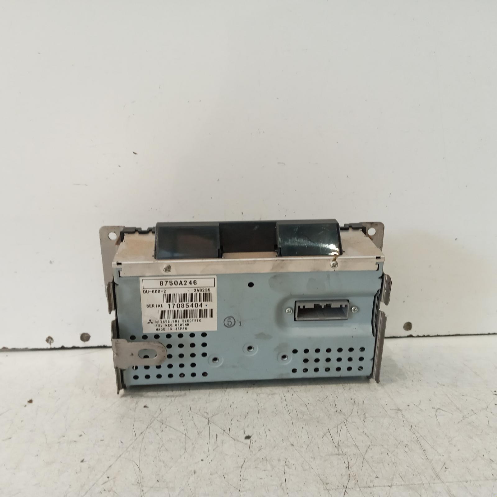 Triton Clock 2009-2015 centre dash,black buttons type,mn,08/09-04/15 00019360 #611082
