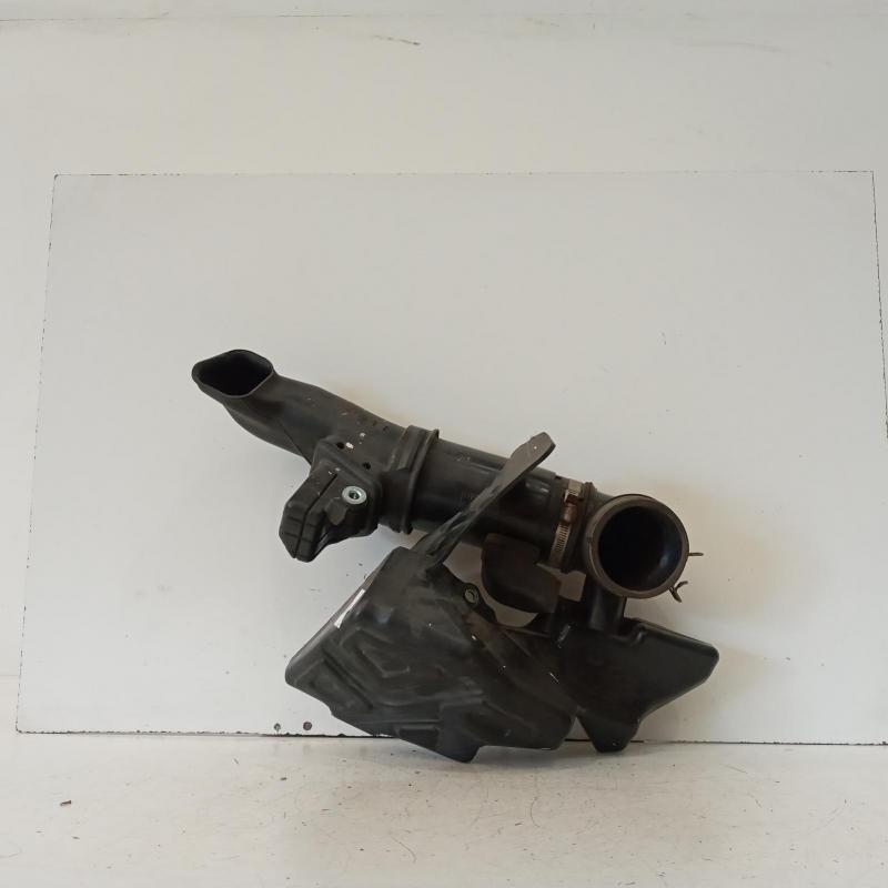 air cleaner duct/hose