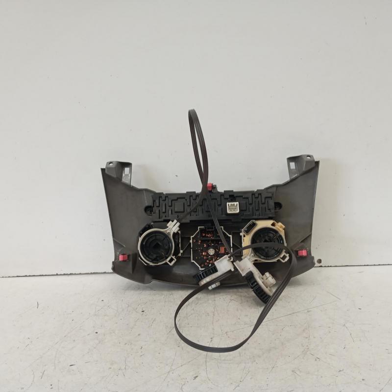 heater/aircon controls