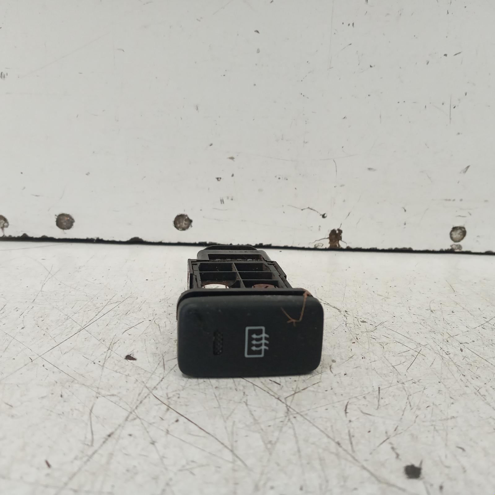 Hilux Miscellaneous Switch Relay 2005-2015 rear demister switch,02/05-08/15 00019974 #611415