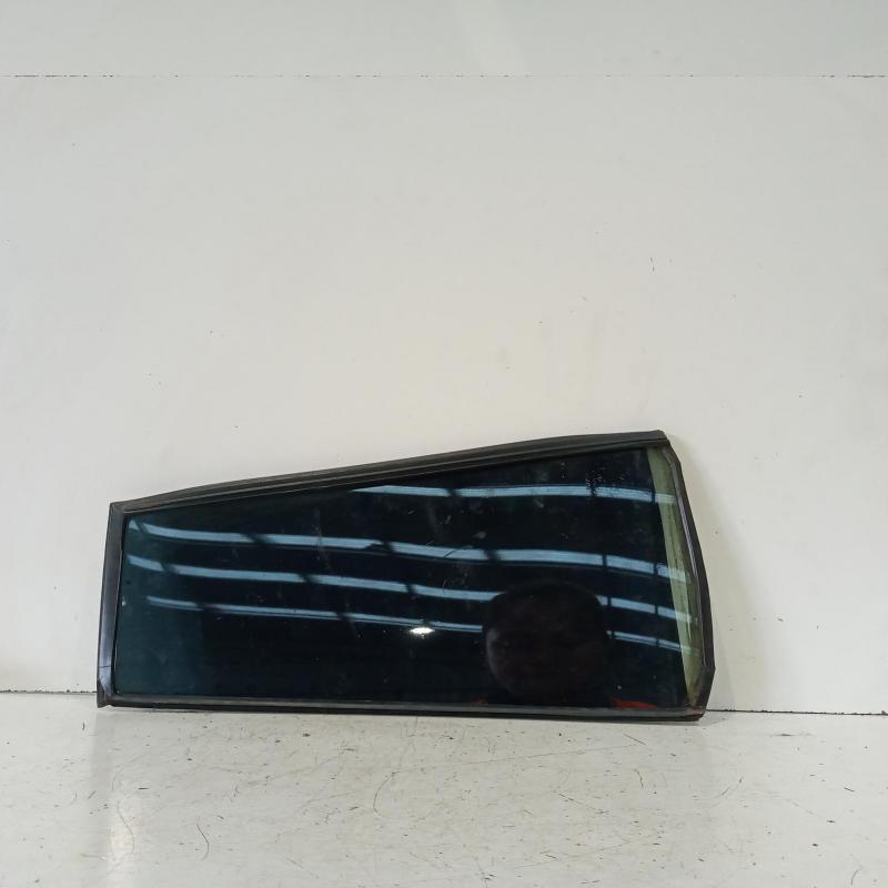 quarter door glass rear right