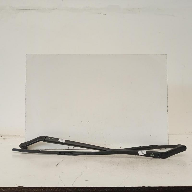 wiper arm