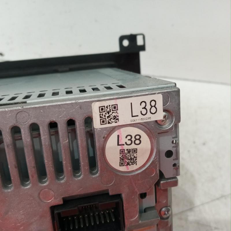 stereo/head unit