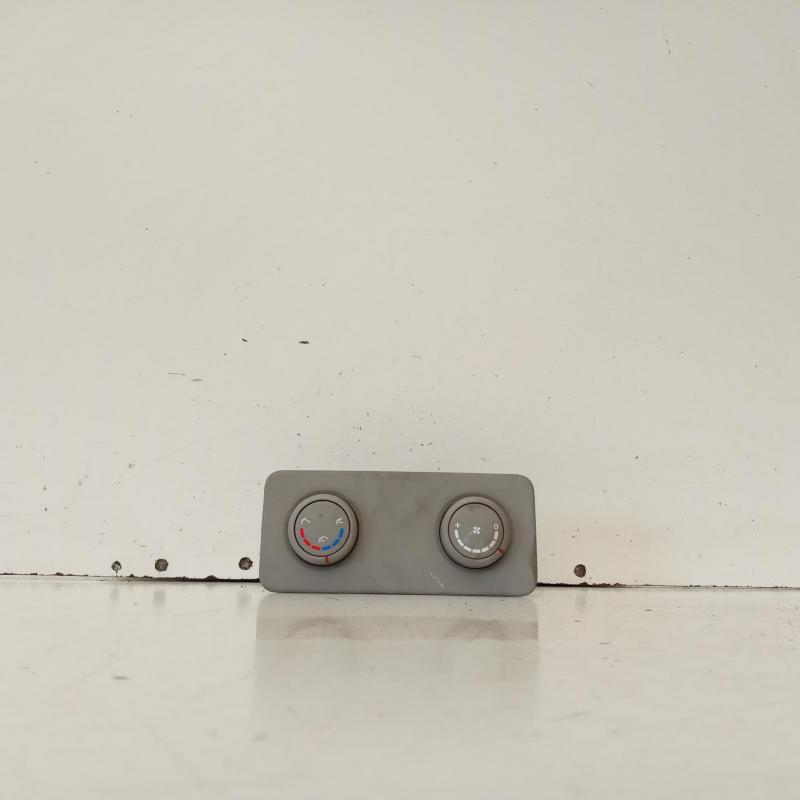 heater/aircon controls