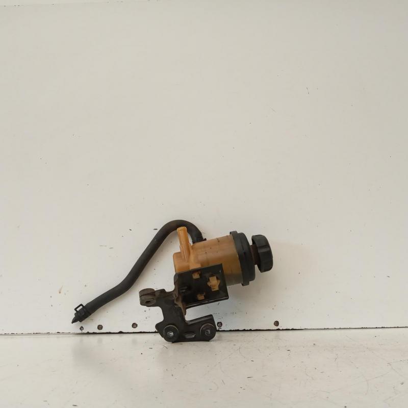 power steering reservoir