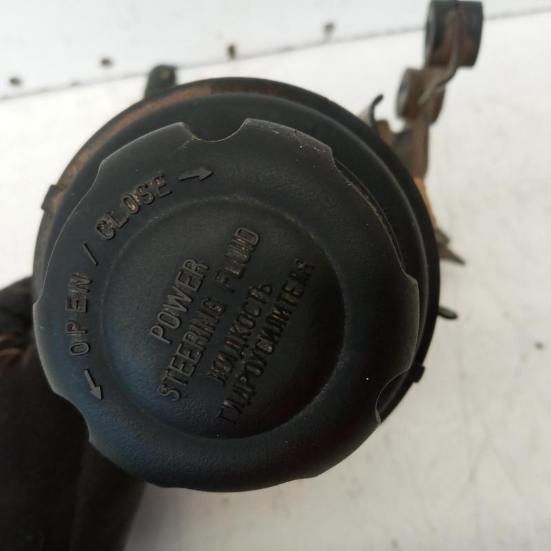 power steering reservoir