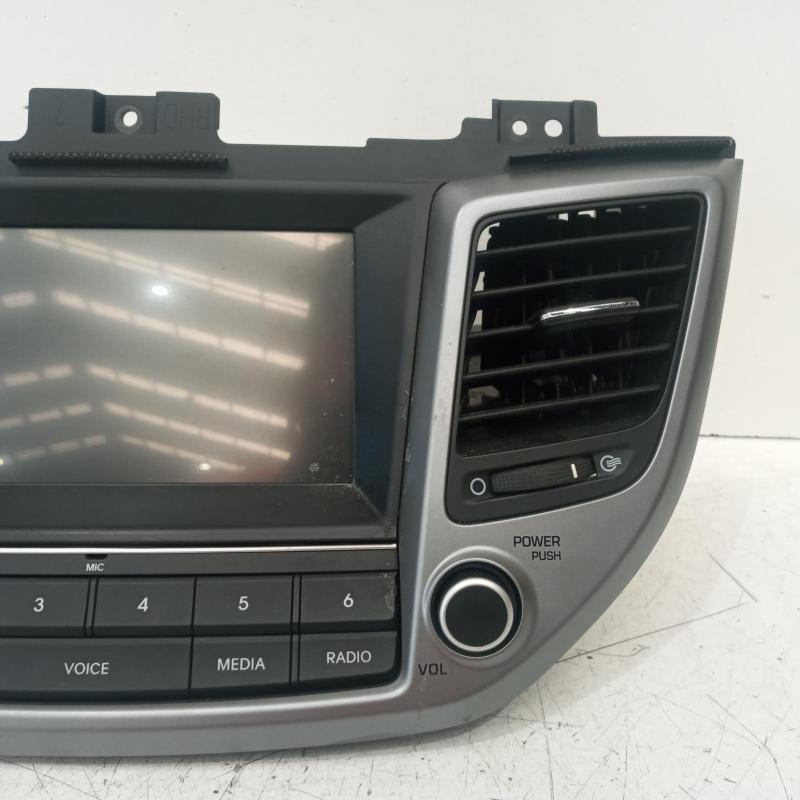 stereo/head unit