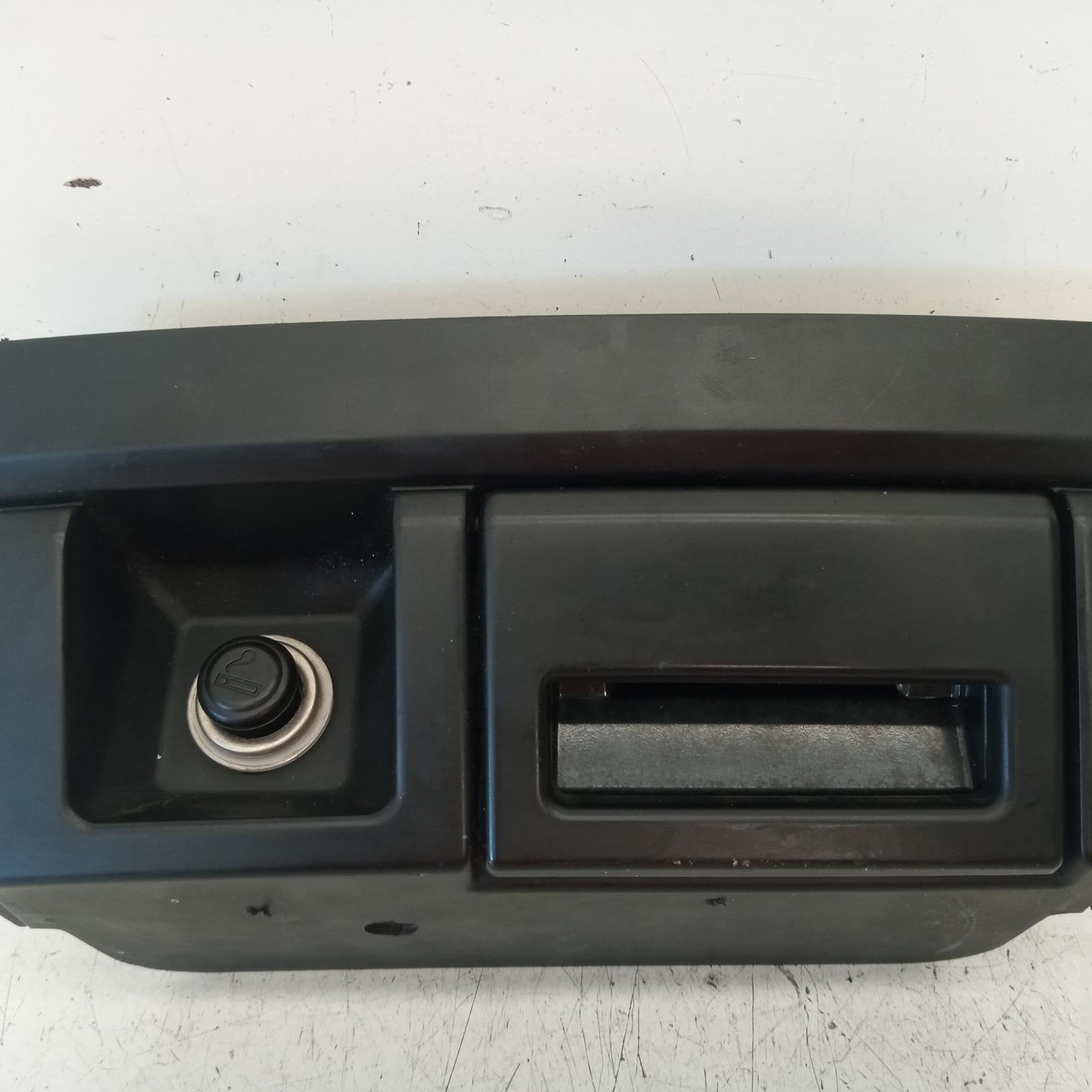Prado Ashtray 2003-2009 120 series,in dash type,black,02/03-10/09 00020815 #613631