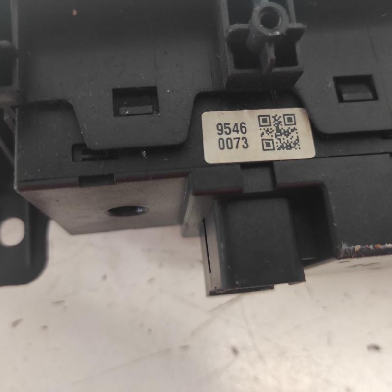 power door window switch