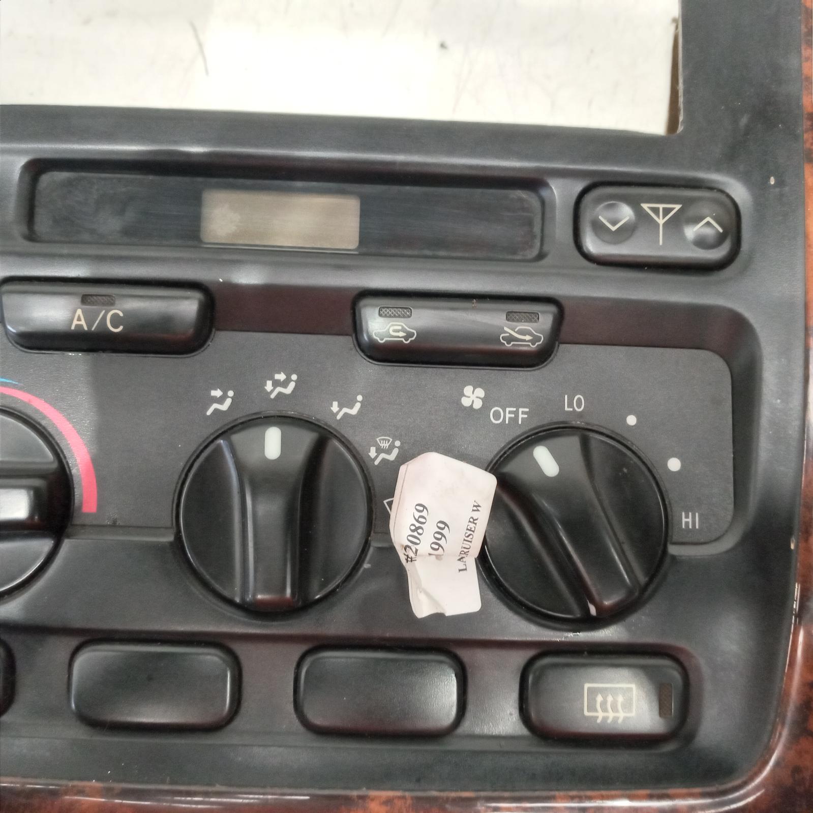 Landcruiser Heater/aircon Controls 1998-2002 100 series,non climate control,w/ diff lock switch,01/98-09/02 00020869 #613868