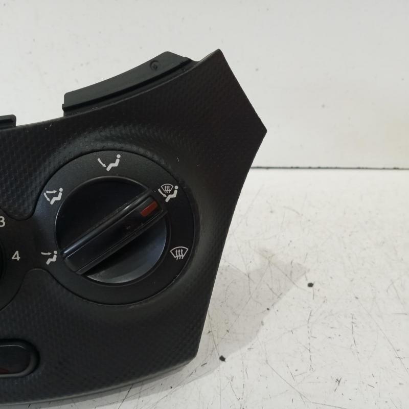 heater/aircon controls