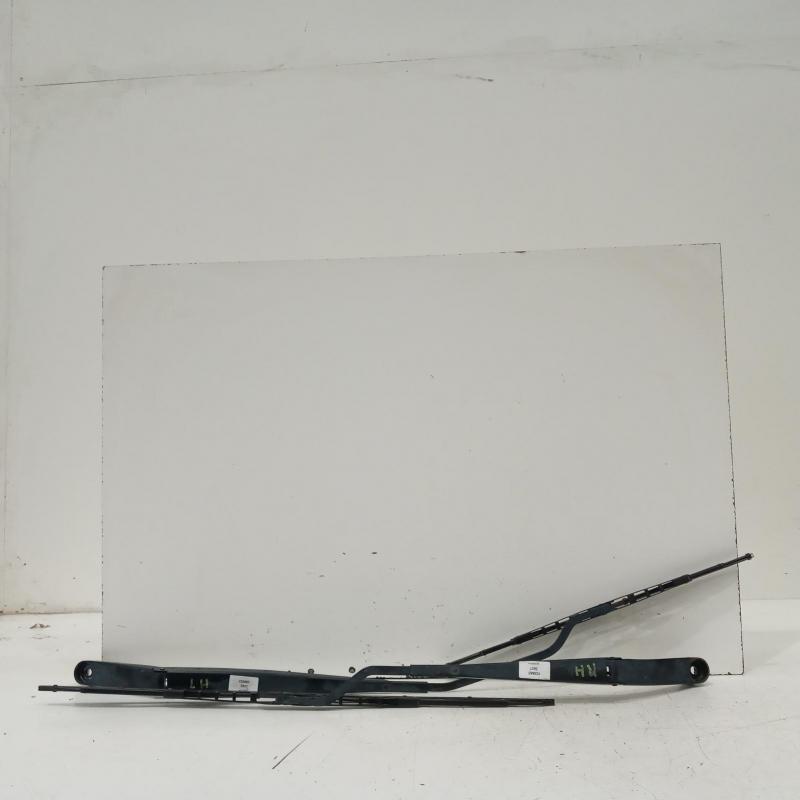 wiper arm