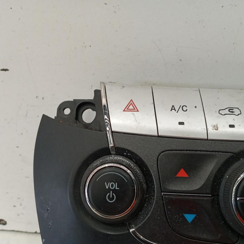 heater/aircon controls