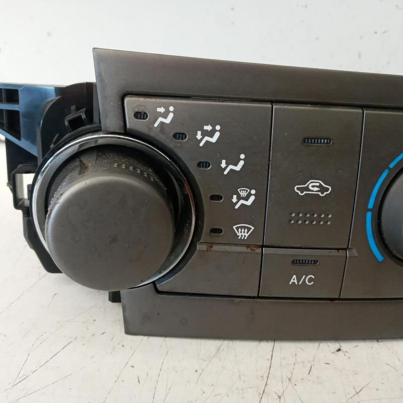 heater/aircon controls