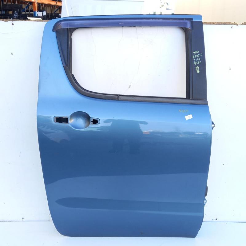 door/sliding rear right