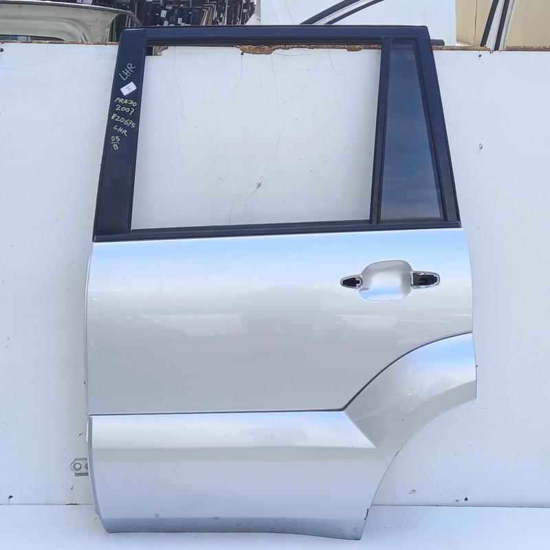 door/sliding rear left