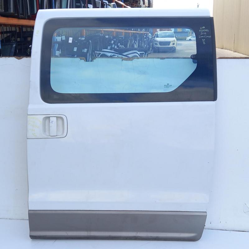 door/sliding rear left