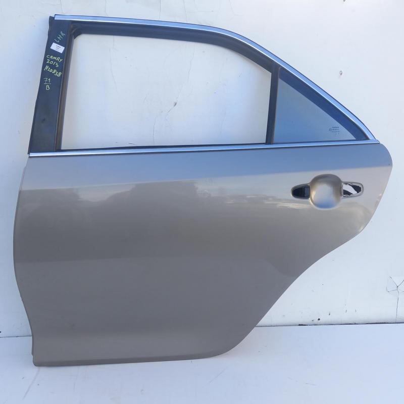 door/sliding rear left