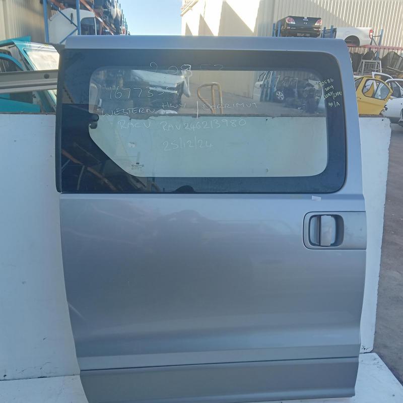 door/sliding rear right