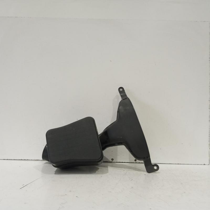 air cleaner duct/hose