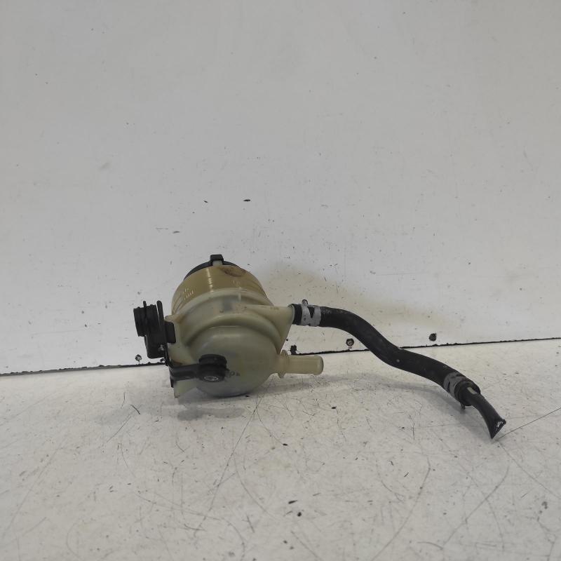 power steering reservoir