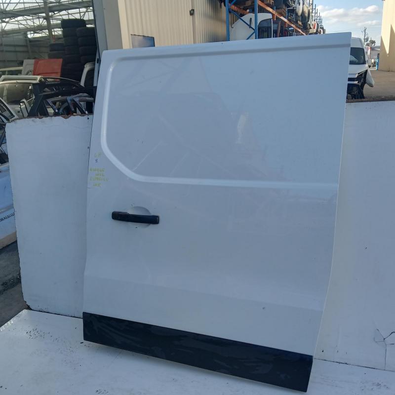 door/sliding rear left