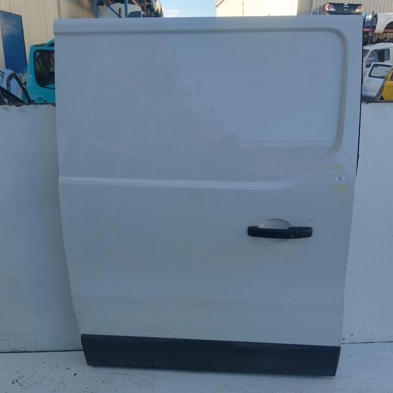 door/sliding rear right